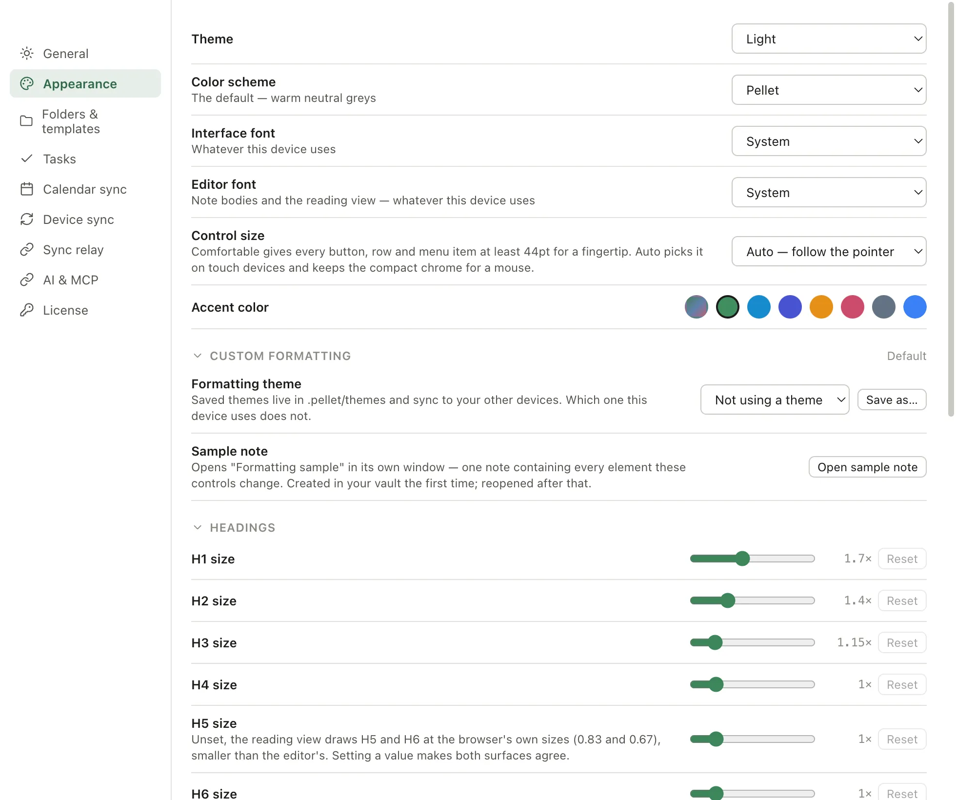 Pellet's Settings window on the Appearance section: theme, color scheme, interface and editor fonts, control size, accent swatches, and Custom formatting expanded to show the formatting theme picker, the sample note button and the heading size sliders.